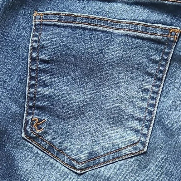 Kut From The Kloth Kick Flare Capri Dark Blue Jean Stretch Womens Size 10 - Picture 9 of 14